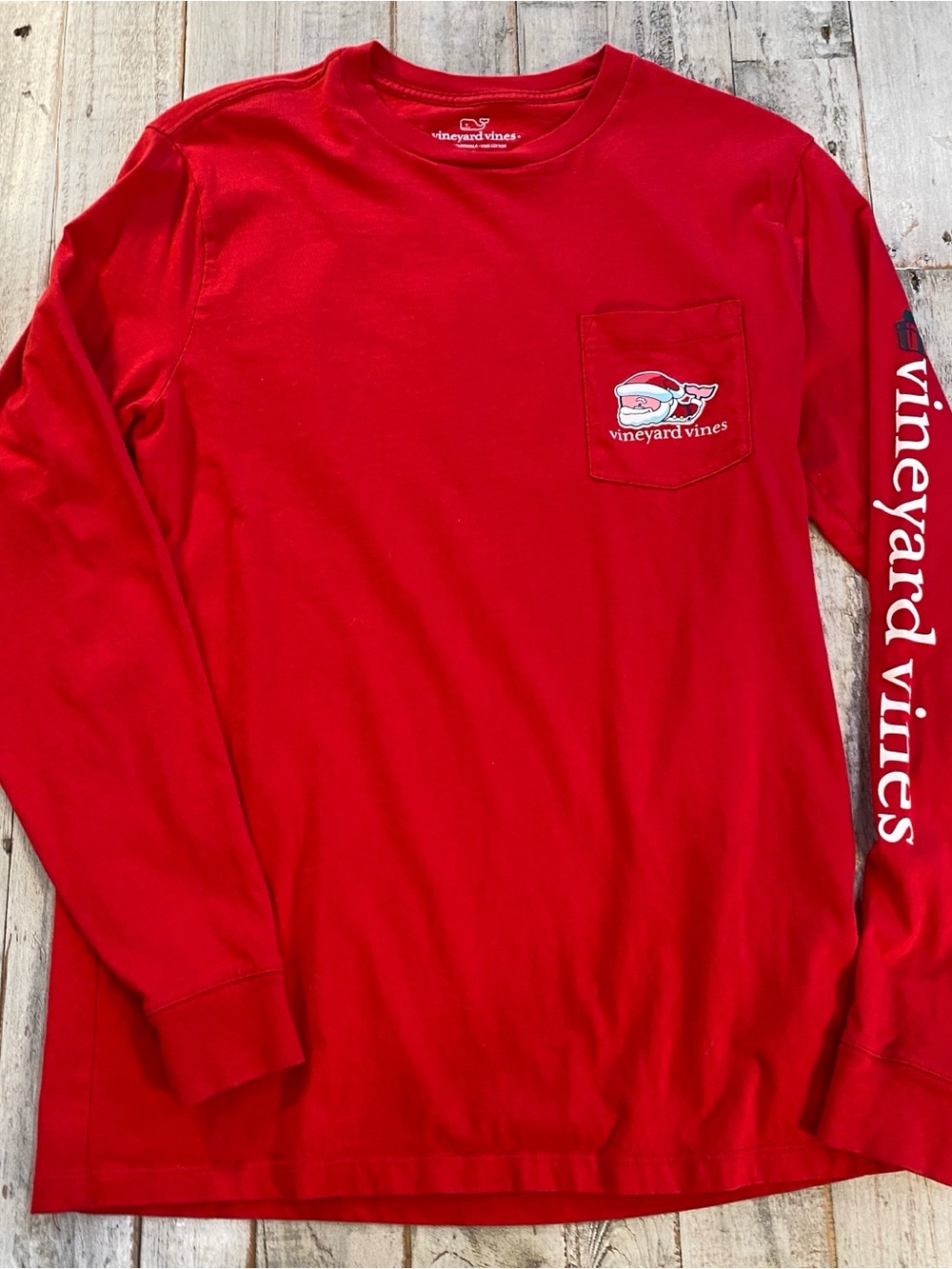 Vineyard Vines Mens size Small Red Long-Sleeve Tee coastal Christmas holiday